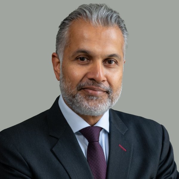 Suresh Withana, Board Advisor & Legal